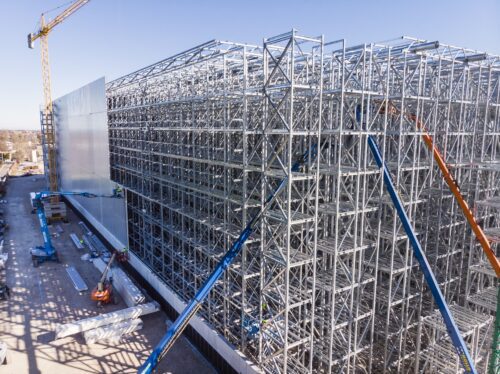 Self-supporting shelving