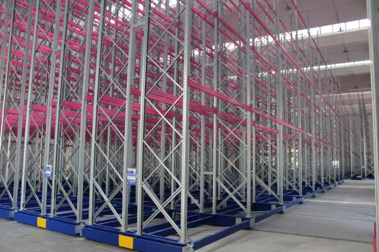 Base scaffalatura portapallet su basi mobili