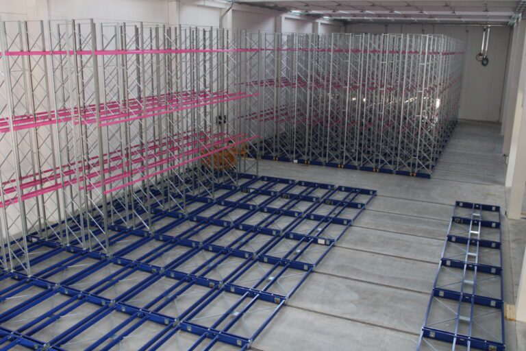 Allestimento del magazzino per Beiplast Srl